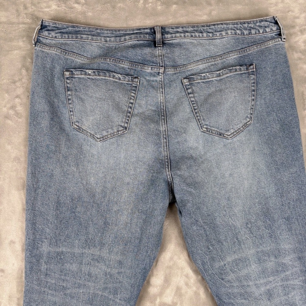 Torrid High Rise Straight Button Fly Light Wash Jeans Women Cropped 20R (42x26) - Picture 14 of 16